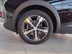Fahrzeugabbildung Peugeot 5008 GT BlueHDI 130 EAT8 Panoramadach, 7-Sitzer