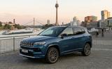 Jeep Compass Summit - Jeep Compass Summit mit Benzin-Antrieb