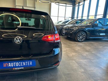 Volkswagen Golf VII Lim. Allstar BMT *Navi*