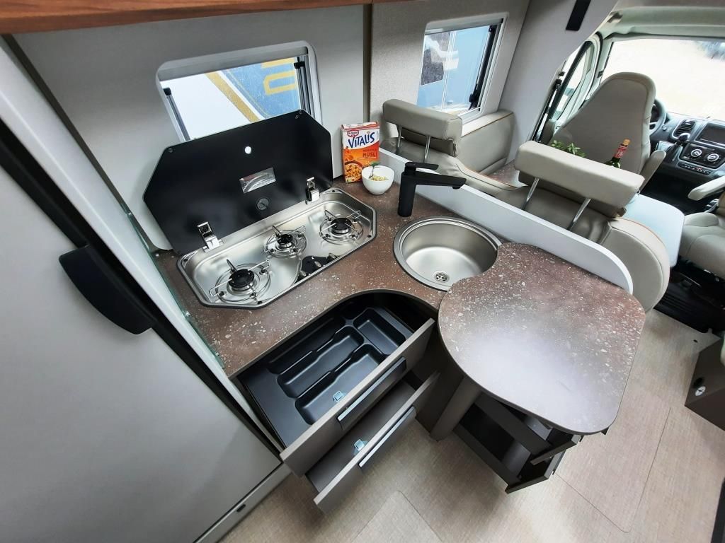 Fahrzeugabbildung Bürstner B66 690 TD Verfüg./Autom./Sat/Rüfa