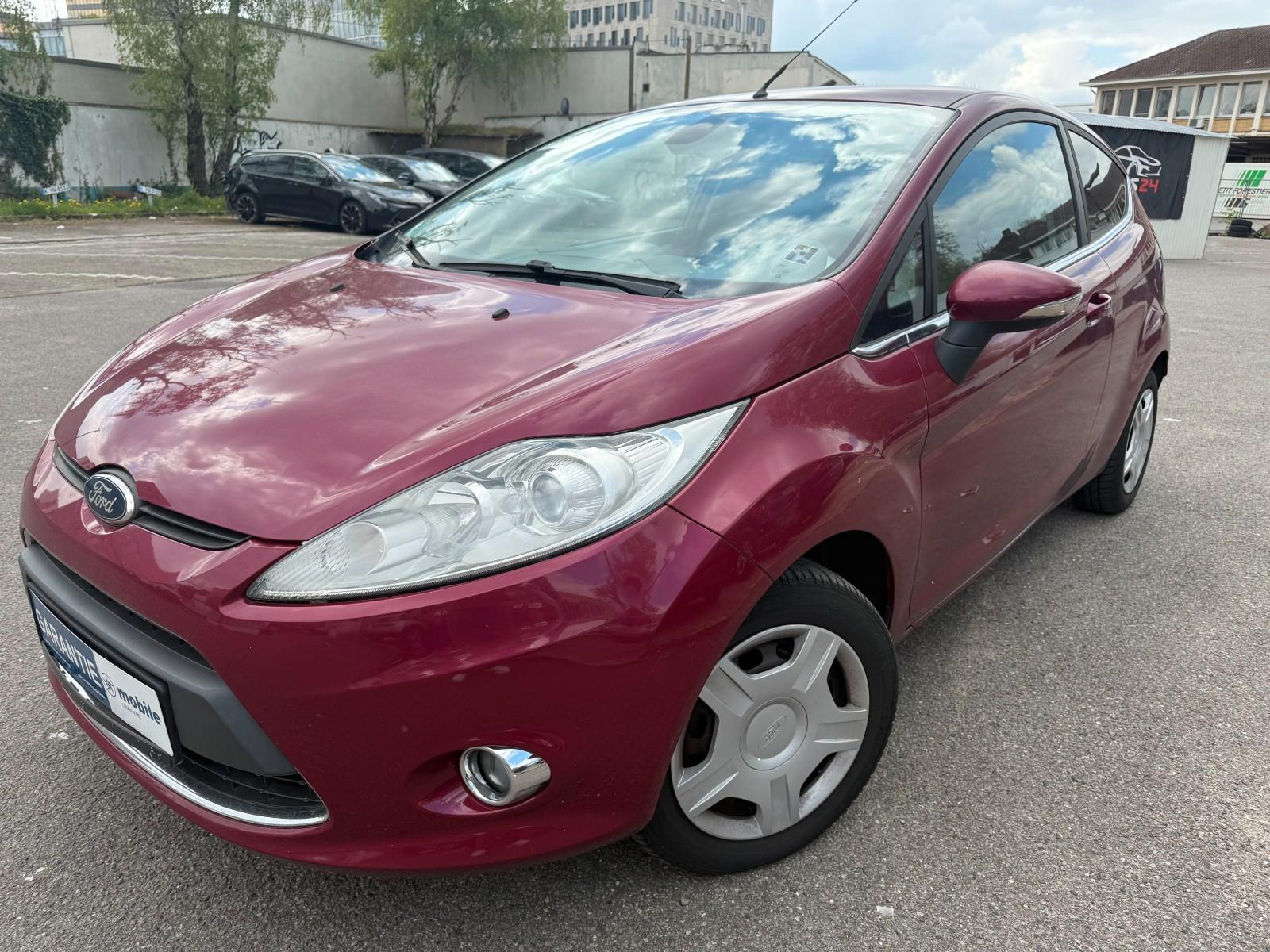 Ford Fiesta Titanium/1.Hand/ZahnriemenNEU/TÜV/SHZ