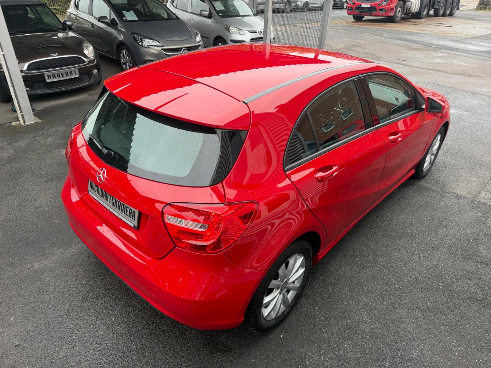 Mercedes-Benz A 180 BlueEfficiency AUTOMATIK+KAMERA+W.KM