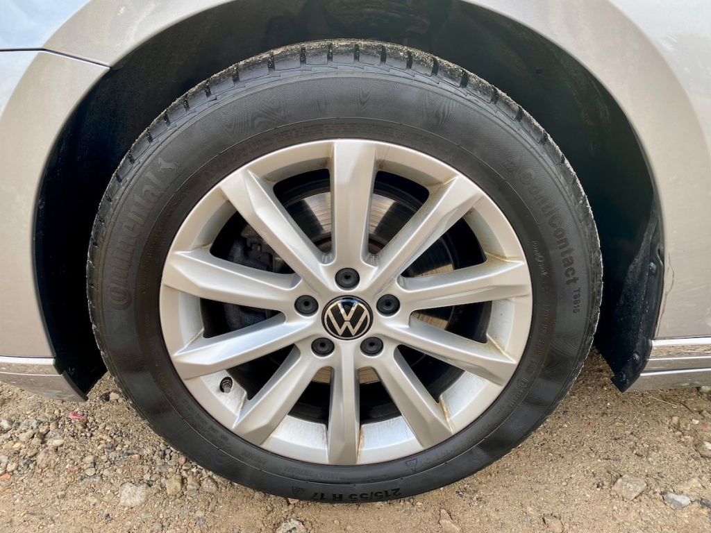 Fahrzeugabbildung Volkswagen Passat Variant 2.0 DSG Elegance AHK GZJR KAMERA