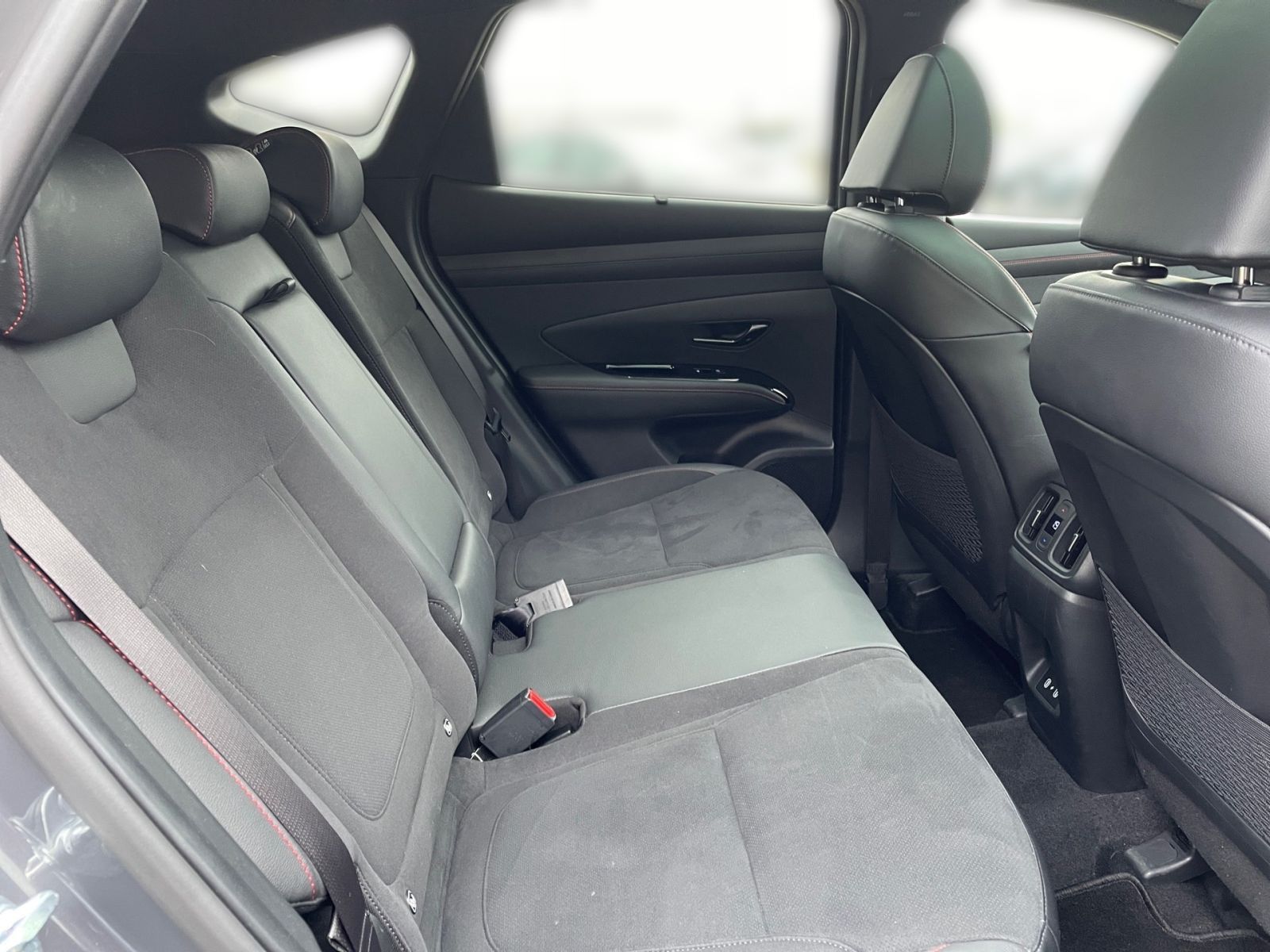 Fahrzeugabbildung Hyundai TUCSON 1.6 T-GDI N Line Hybrid PanoDach Sitz