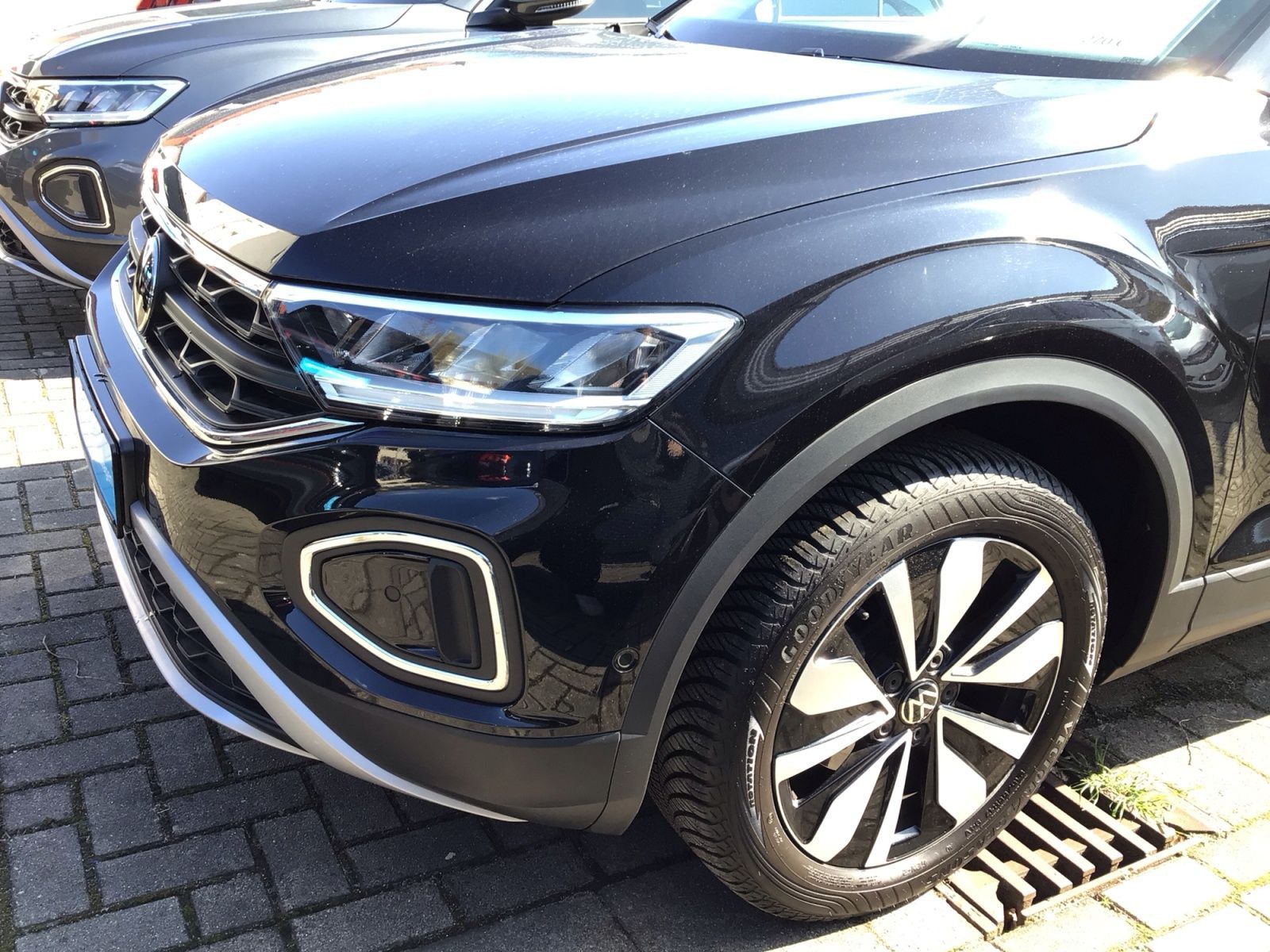 T-ROC Goal TSI 85 KW  LED, Navi, SHZ, ACC