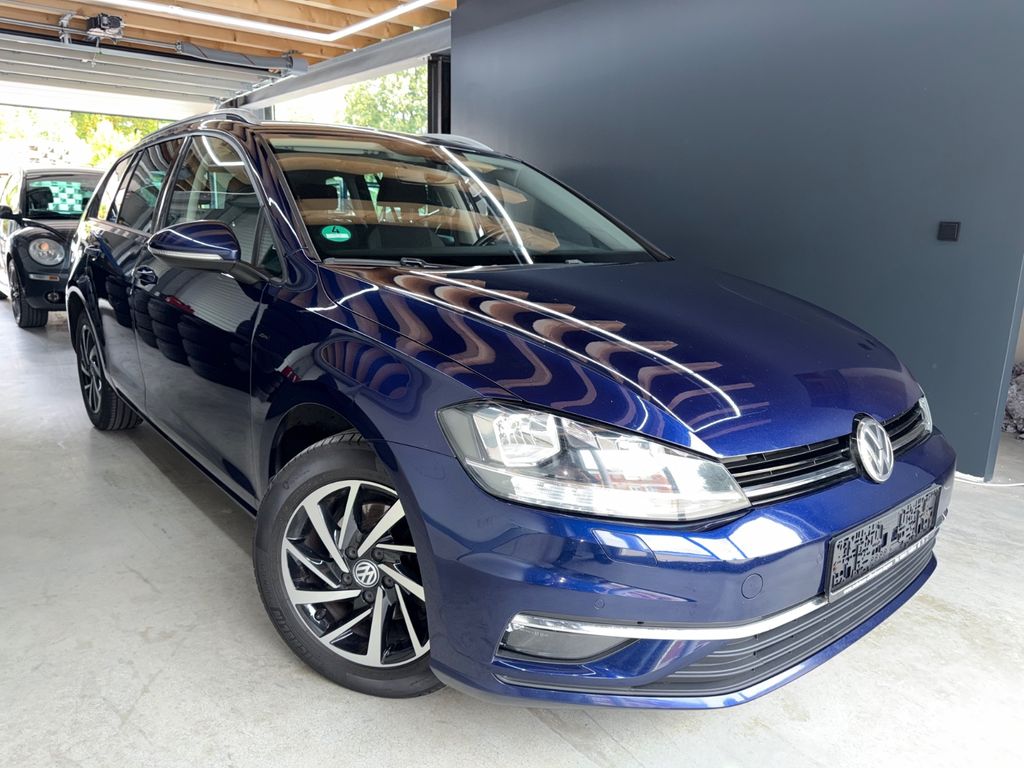 Image of Volkswagen Golf