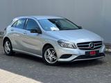 Mercedes-Benz A 200 Blue Efficiency *Tempomat*2. Hand*PDC*AUX* - gebrauchte Mercedes-Benz A 200 aus dem Jahr 2013