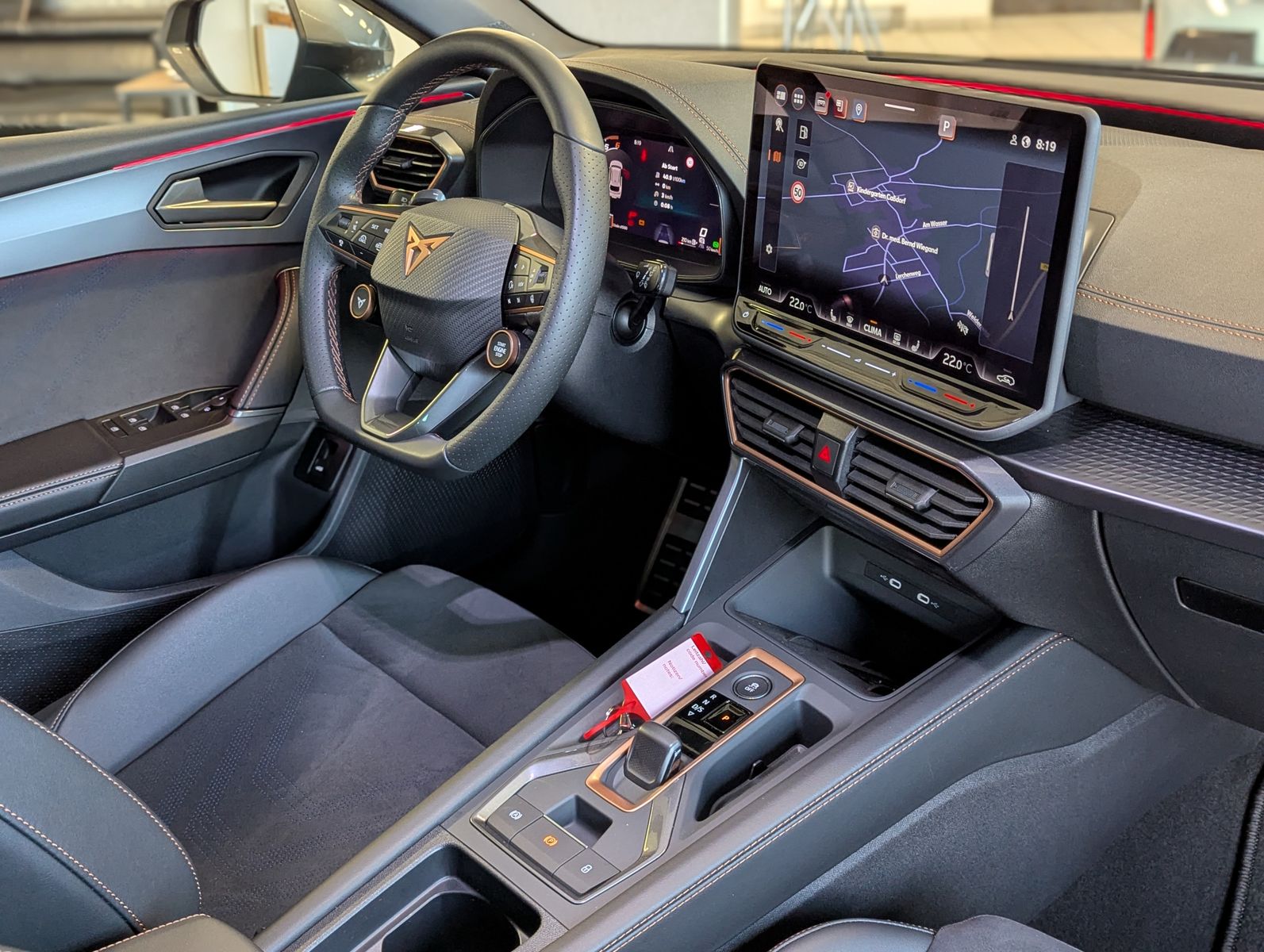 CUPRA Leon 2.0 TDI Intelligent-Dynamic-Edge-Pake Cam - Image 11