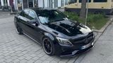 Mercedes-Benz AMG 63 Performance und Komfort in Top-Zustand  - Mercedes-Benz C 63 AMG in München