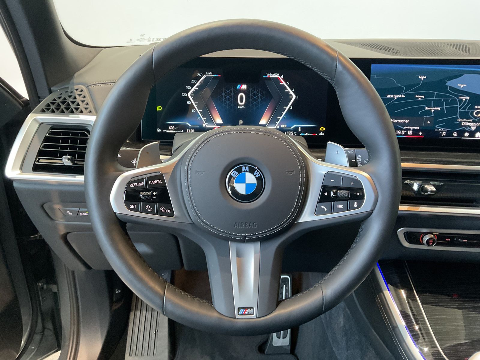 Fahrzeugabbildung BMW X5 xDrive30d Panorama Glasdach, Sitzhzg. vo+hi,