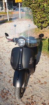 Vespa 300 Gts  Supertech HPE Schwarz Matt - VESPA GTS 300 HPE SUPER