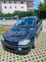 Opel Omega 2.5 V6 Sport Sport - Opel Omega mit Benzin-Antrieb: Limousine, Klimaautomatik, 2.6