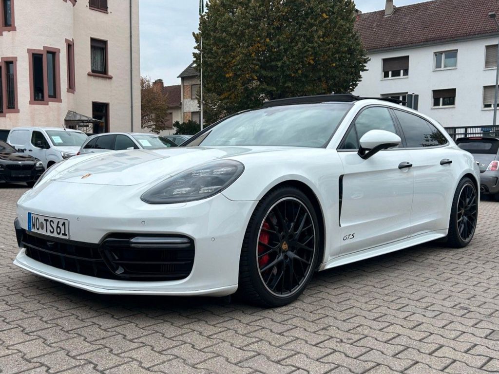 Image of Porsche Panamera