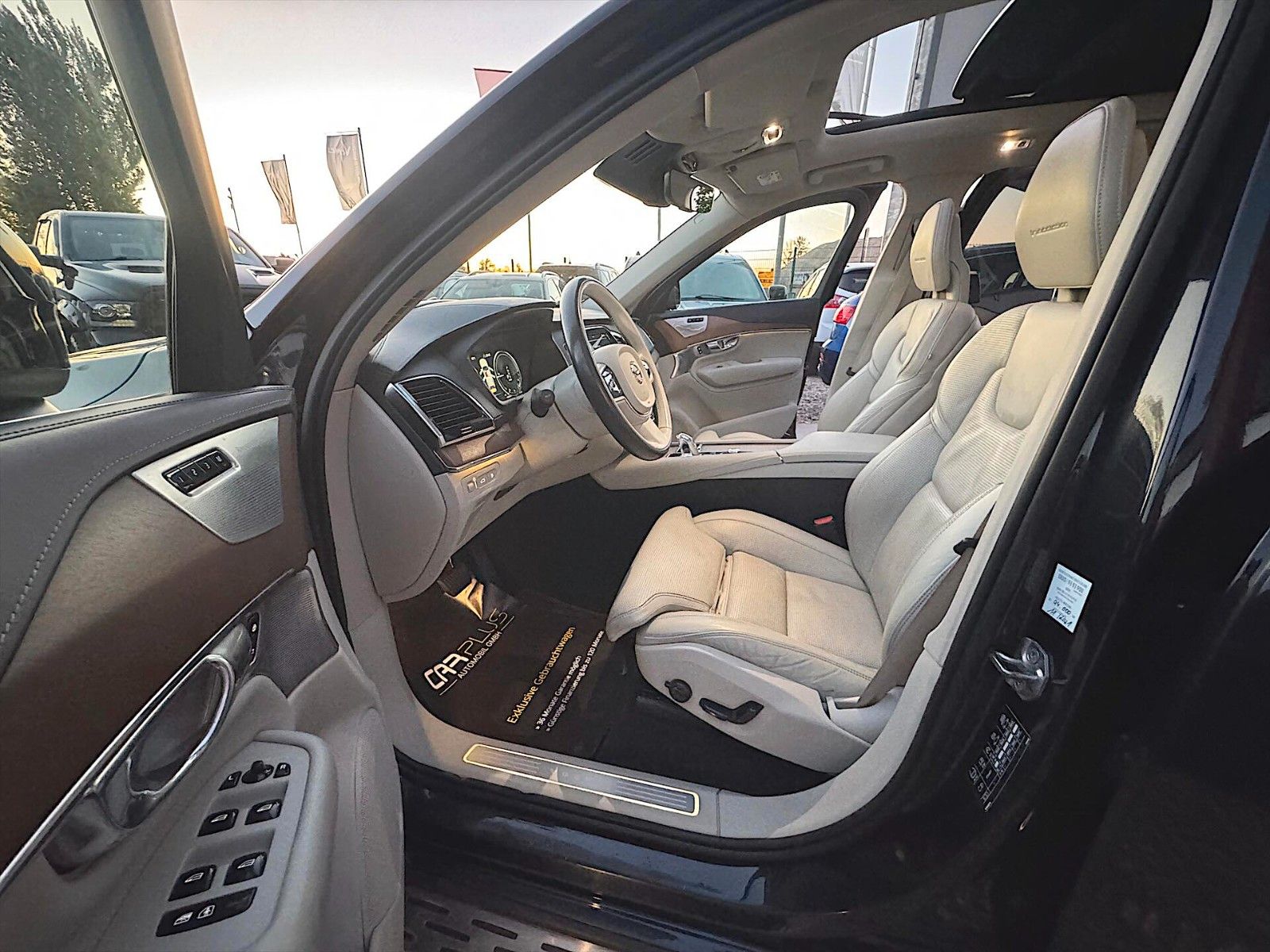 Fahrzeugabbildung Volvo XC90 Inscription T8 Plug-In Hybrid AWD *Pano*LED
