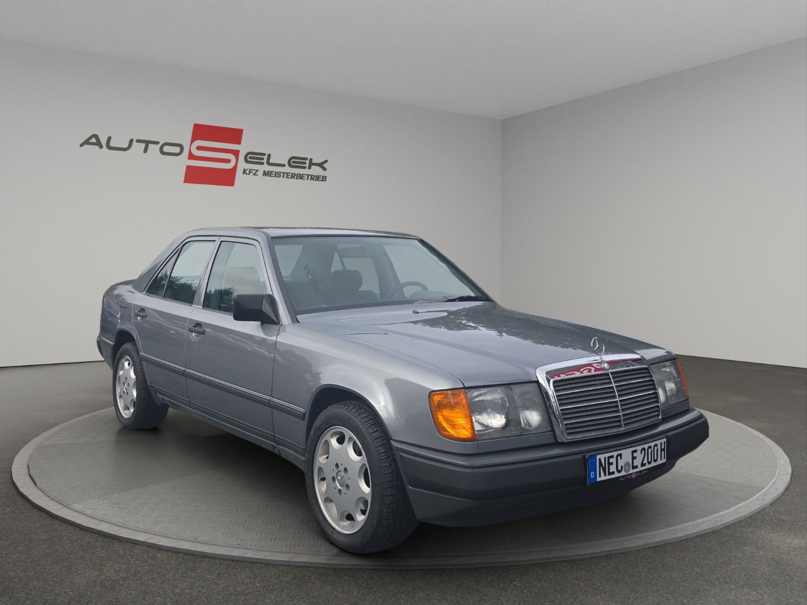Fahrzeugabbildung Mercedes-Benz Automatik H Zulassung Nur 9 Tsd KM 1 A Zustand