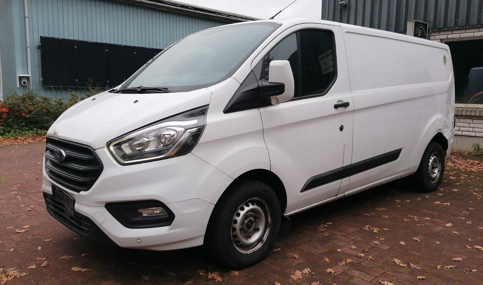 Ford Tourneo Custom