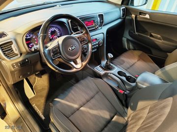 Kia Sportage 2WD AHK-Klima-SHZG-Allwetter-2 Vorbesit