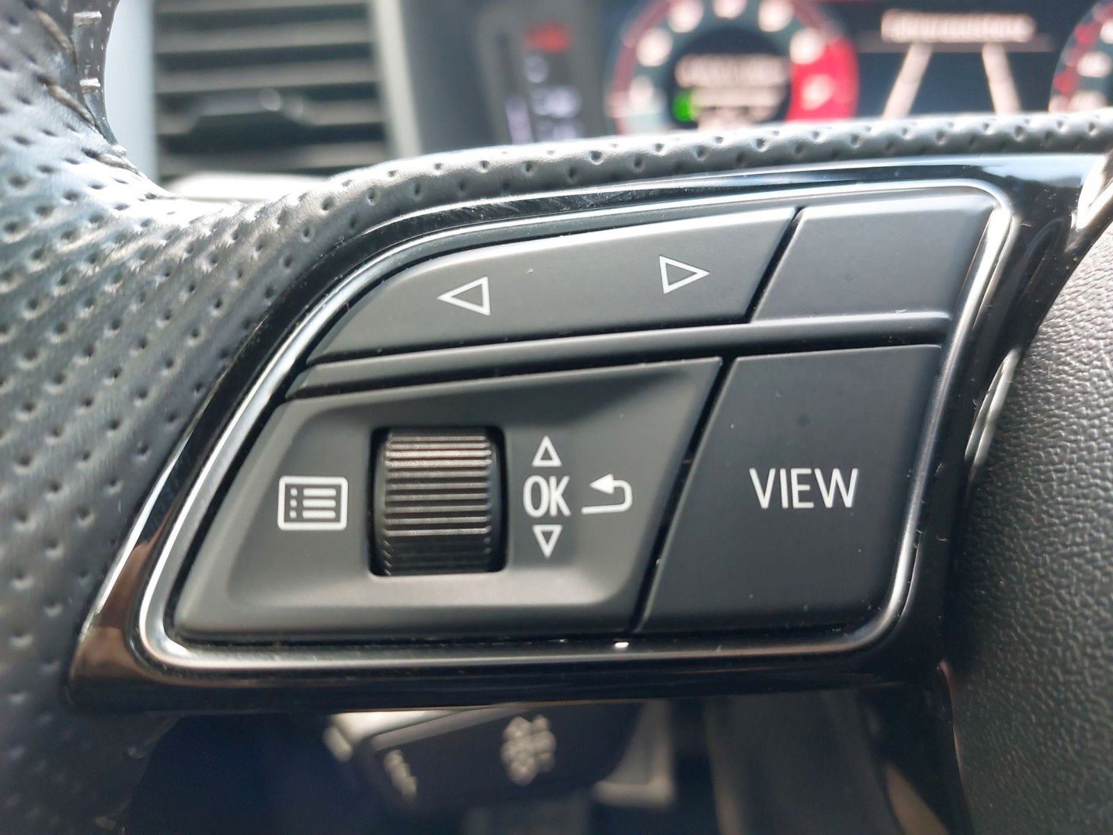 Audi SPORTBACK 40 TFSI S LINE LED SHZ SPORT-FAHRWERK – Bild 16