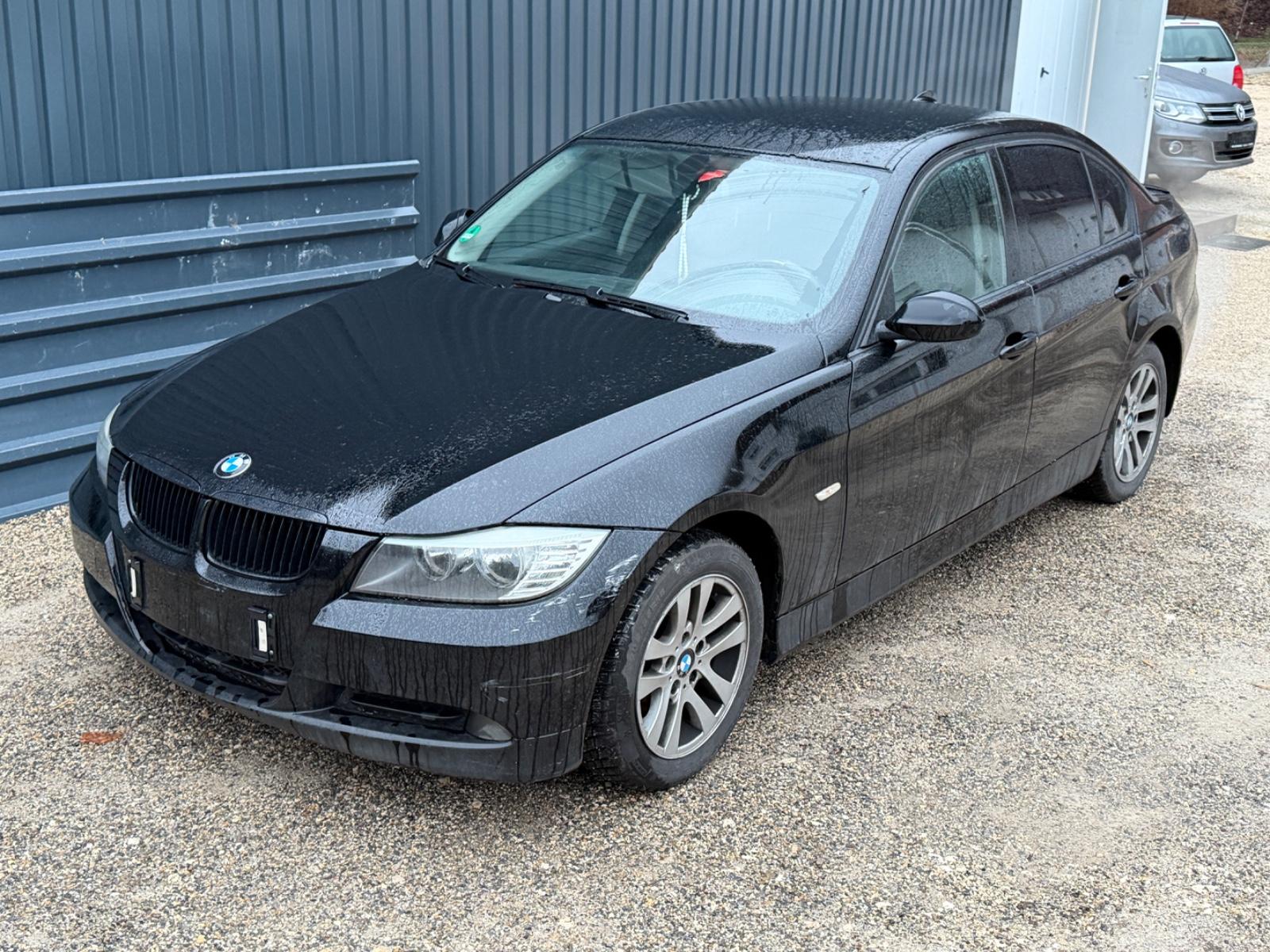 BMW 318i Limousine Sitzheizung