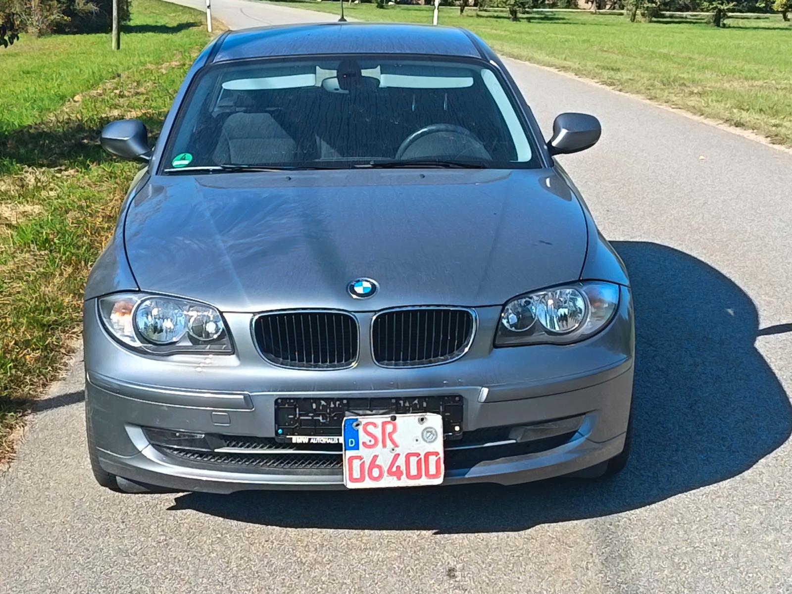 BMW 118 1 Limousine 118 d   AUTOMATIK    2-HAND