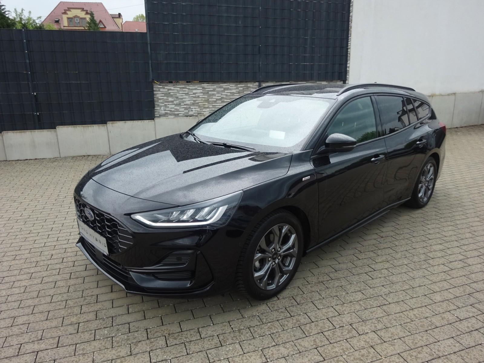 Ford Focus Turnier ST-Line X Autom AHK iACC HuD