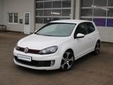 Volkswagen Golf VI GTI DSG KLIMAAUTOM/SHZ/SCHALTWIPPEN/GRA/ - Volkswagen Golf aus 2010: GTI
