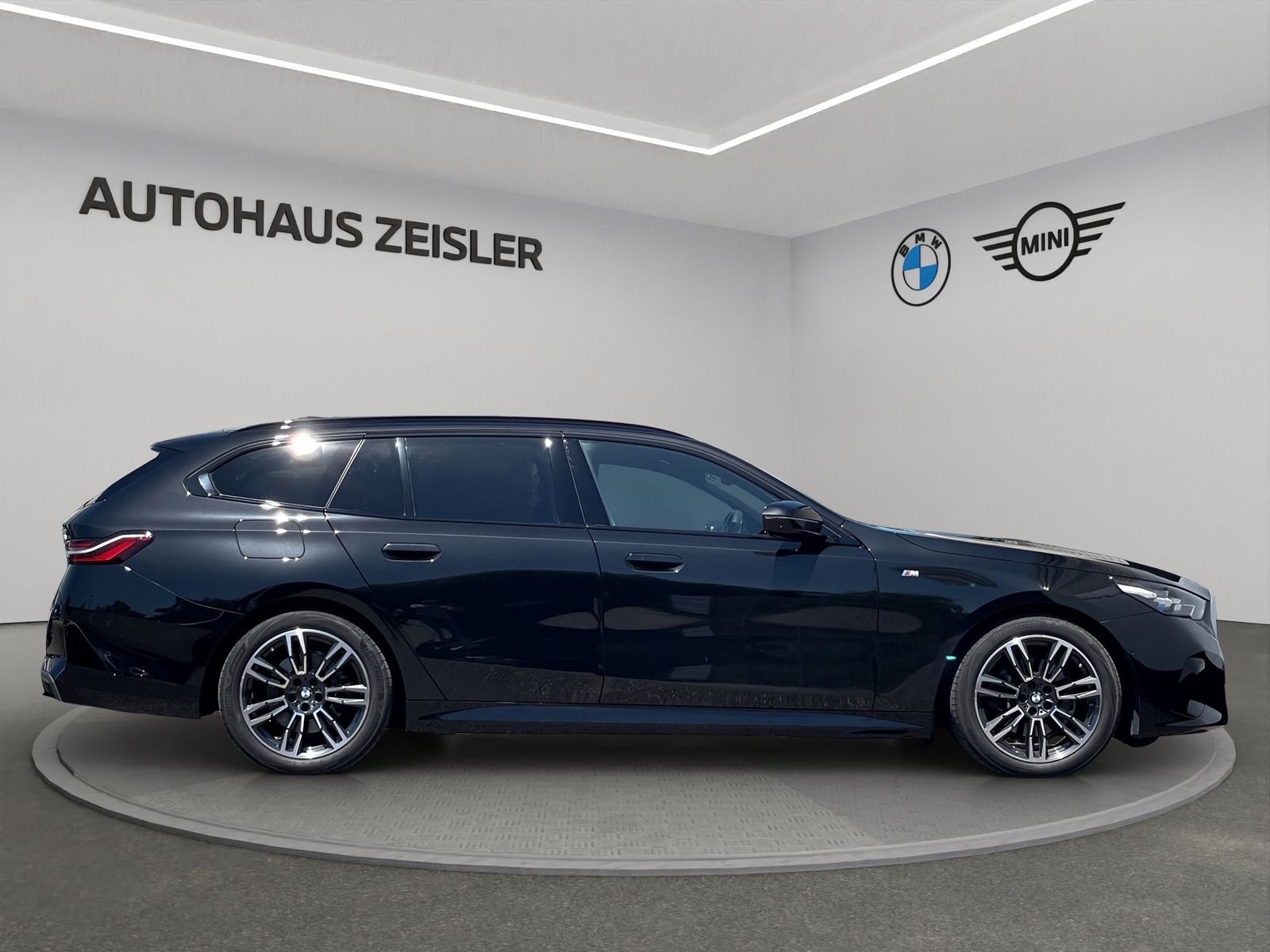 BMW 520d Touring M SPORTPAKET 360°Kamera Sitzbelüftu foto 3