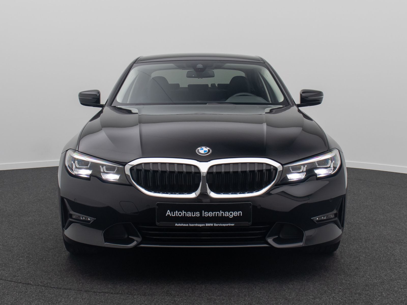 Fahrzeugabbildung BMW 330e Sport Line DAB Alarm Geschwindig Teilleder