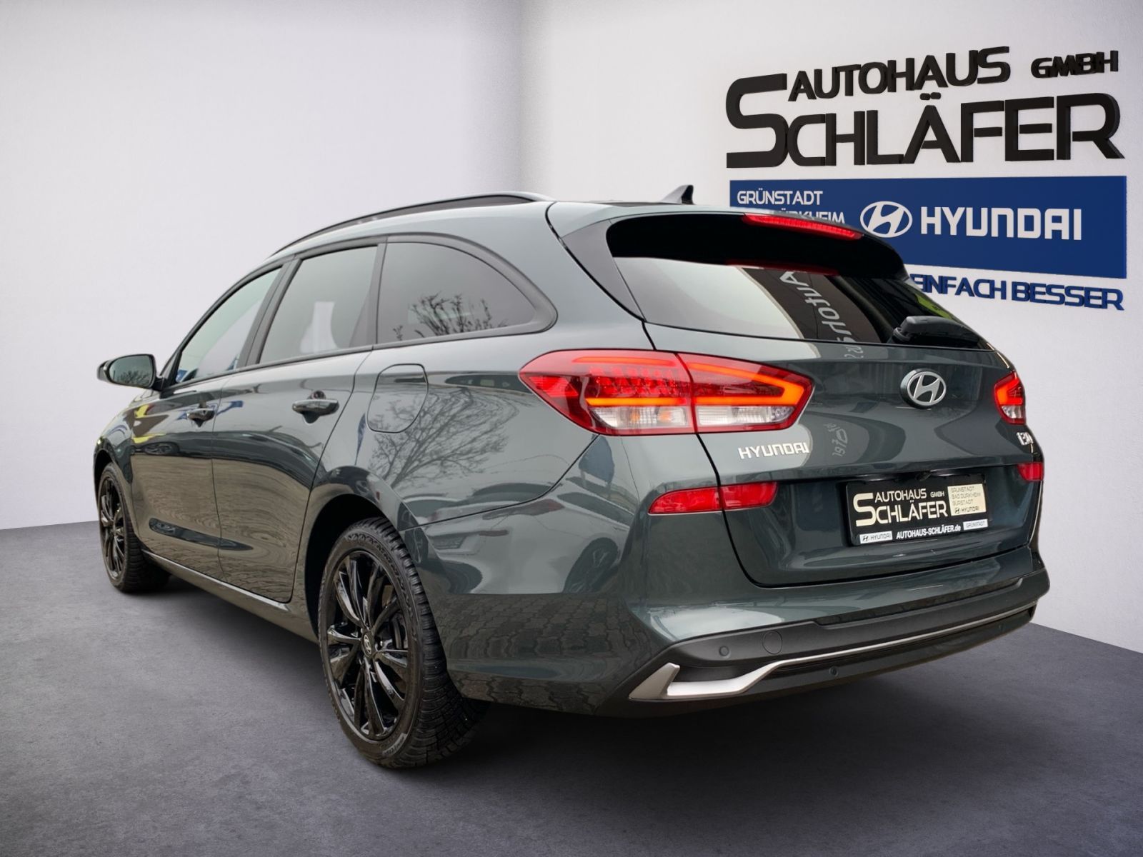 Fahrzeugabbildung Hyundai i30 Kombi 1.0 T-GDI 7-DCT Advantage Navi LED