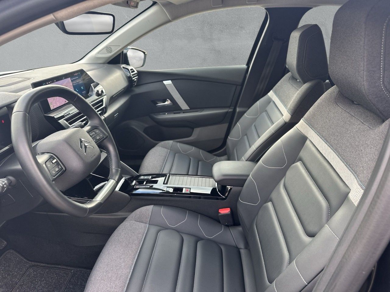 Fahrzeugabbildung Citroën C4 PureTech 130 S&S EAT8 Shine