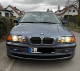 BMW 320i - 1 Hand, 61 TKM, Scheckheft, Garagen PKW - BMW 320 aus 2001