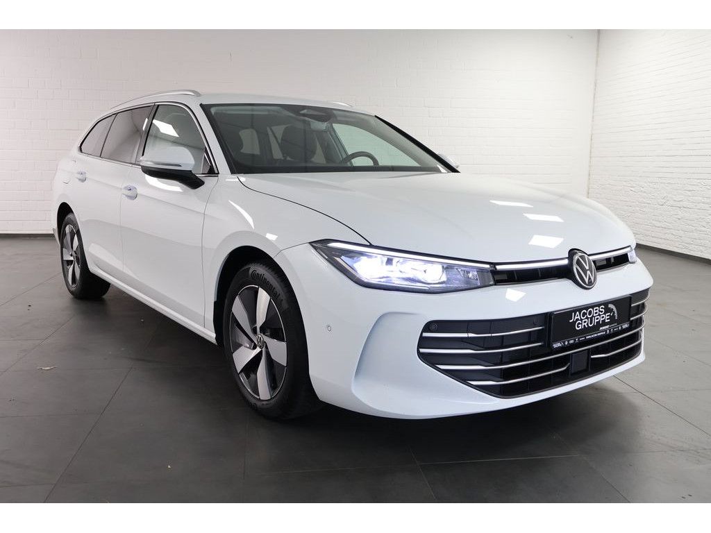 Volkswagen Passat Variant 1.5 eTSI Business DSG Navi Matrix foto 3