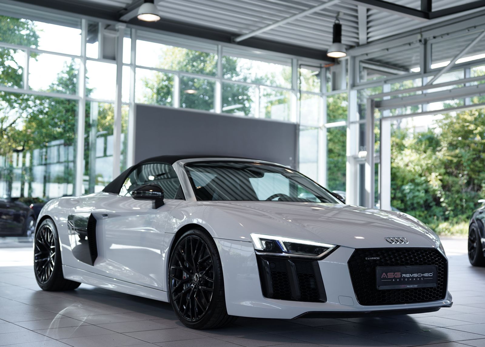 Audi R8