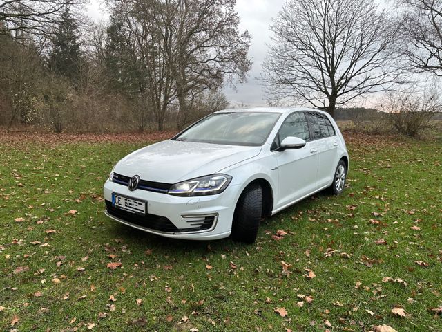 Volkswagen Golf (eGolf)