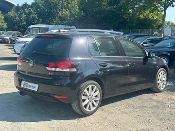 Volkswagen Golf - 6