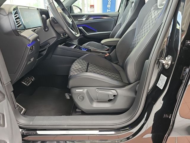 Fahrzeugabbildung Volkswagen Tiguan 1.5 eTSI DSG R-Line STANDHZG HD-MATRIX-LE