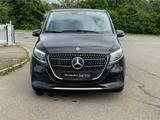 Mercedes-Benz V 300 d Extralang NAVI+LED+DISTRONIC+KAMERA+MBUX - : Allradantrieb, Kleinbus