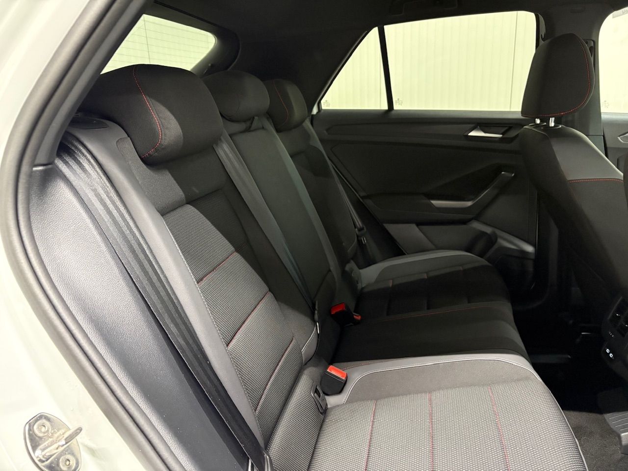 T-Roc Sport 1.5 TSI DSG AHK NAVI ACC RFK SHZ