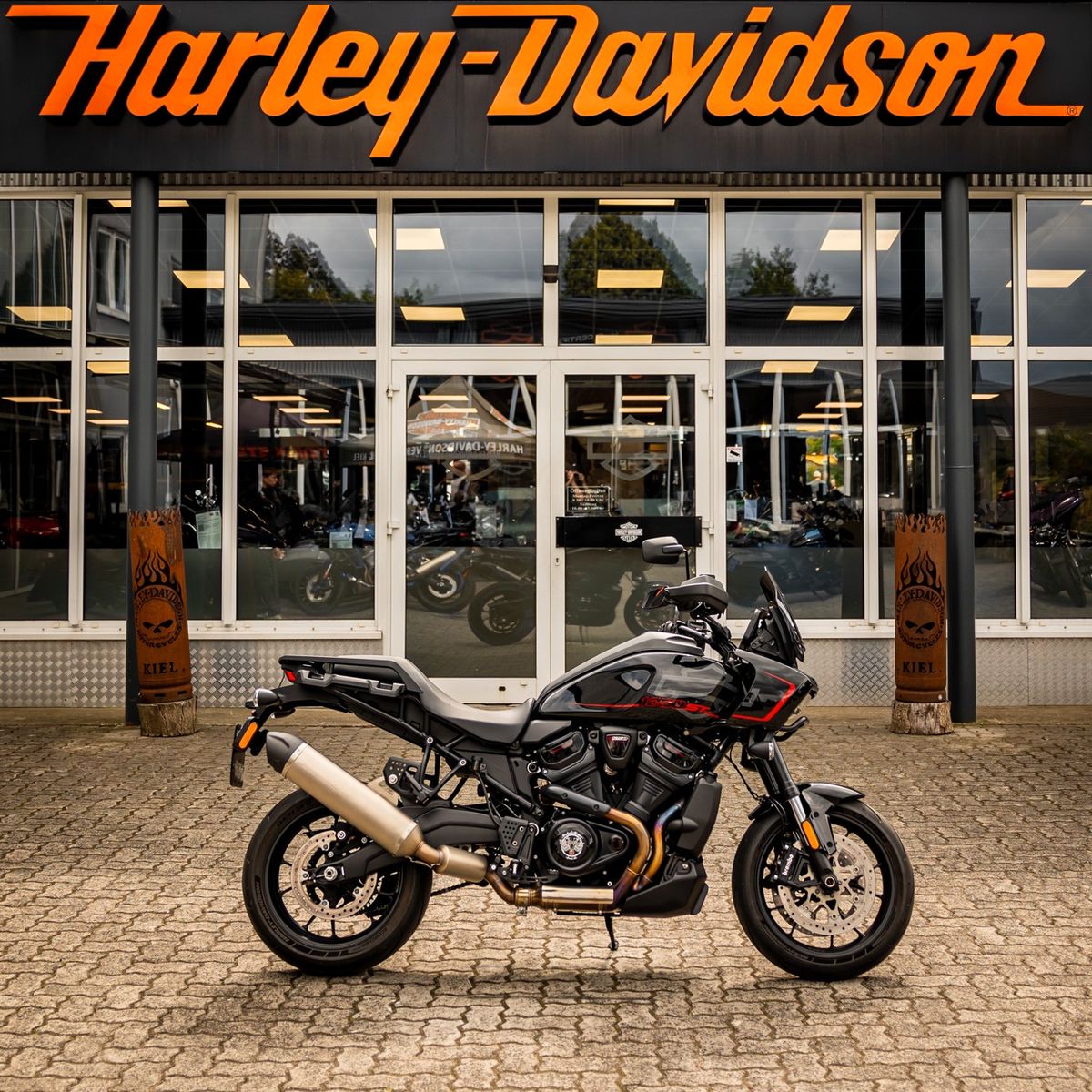 Fahrzeugabbildung Harley-Davidson RA1250ST Pan America ST - Screamin Eagle