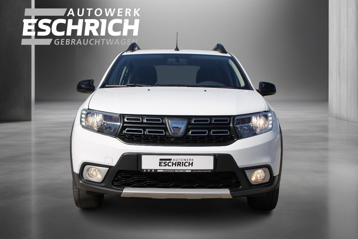Fahrzeugabbildung Dacia Sandero II Stepway Celebration