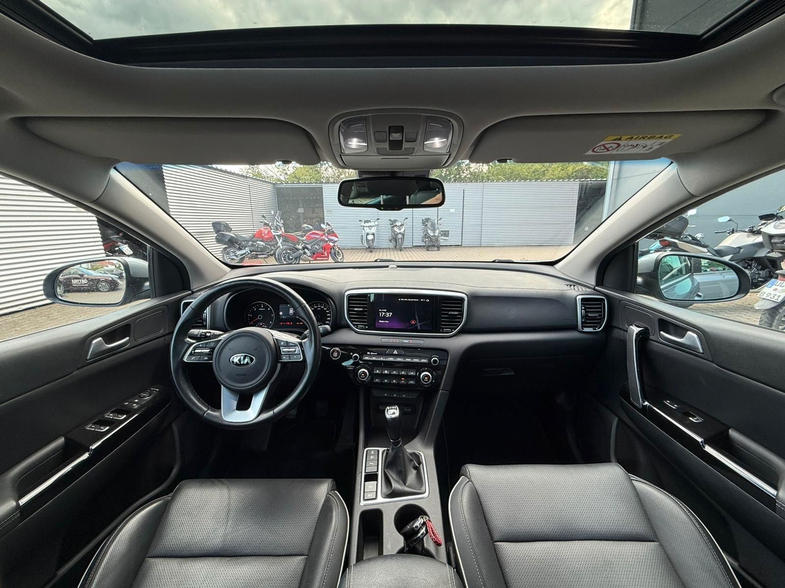 Kia Sportage Black Edition 4WD/ KAM/ NAV/ PANO/ LED foto 13