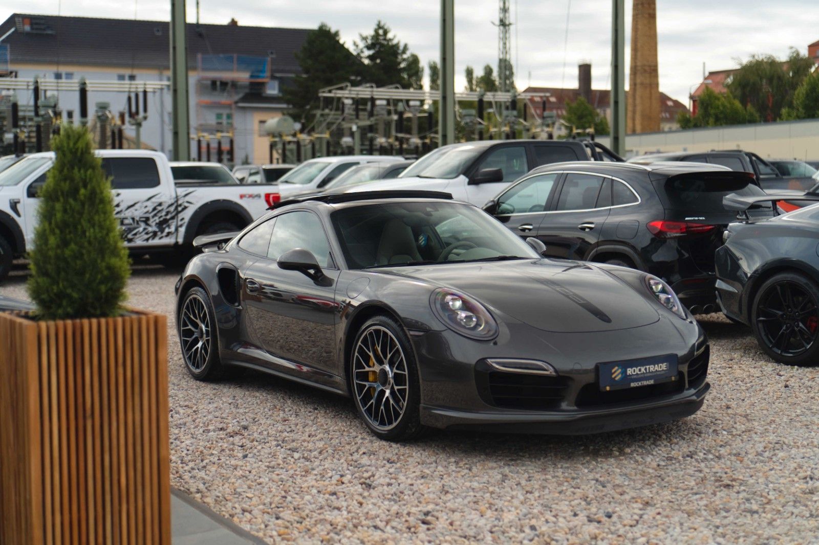 Fahrzeugabbildung Porsche 991 911 Turbo S Coupe Chrono+ | Ceramic | Carbon
