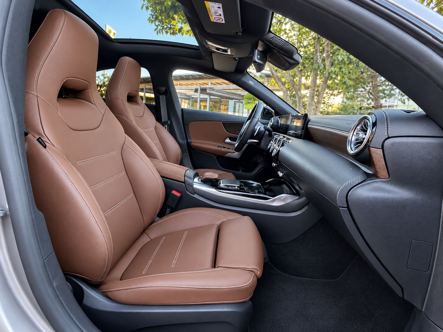 Mercedes-Benz CLA 35 AMG 4Matic 1.Hand MB-LED,360°Kam Panorama foto 14