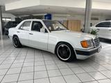 Mercedes-Benz 200 E Lim.*AUT.*KLIMA*TEMPOMAT*KAMERA*OLDTIMER* - Mercedes-Benz 200: Te