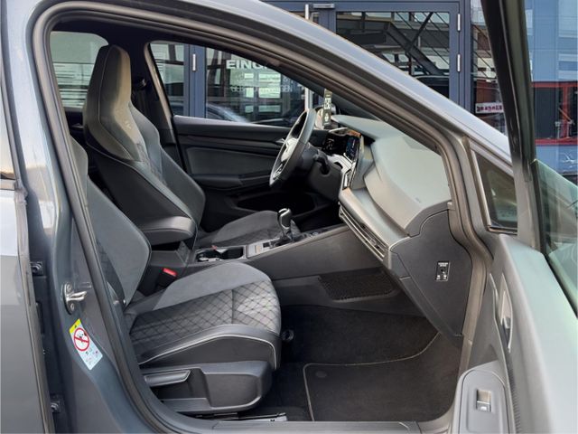 Volkswagen Golf R-Line 1.5 TSI °LED°ACC°Navi°SHZ°PDC°