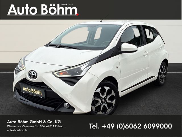 Toyota Aygo x-play club KameraKlimaAppleCarPlayTemp