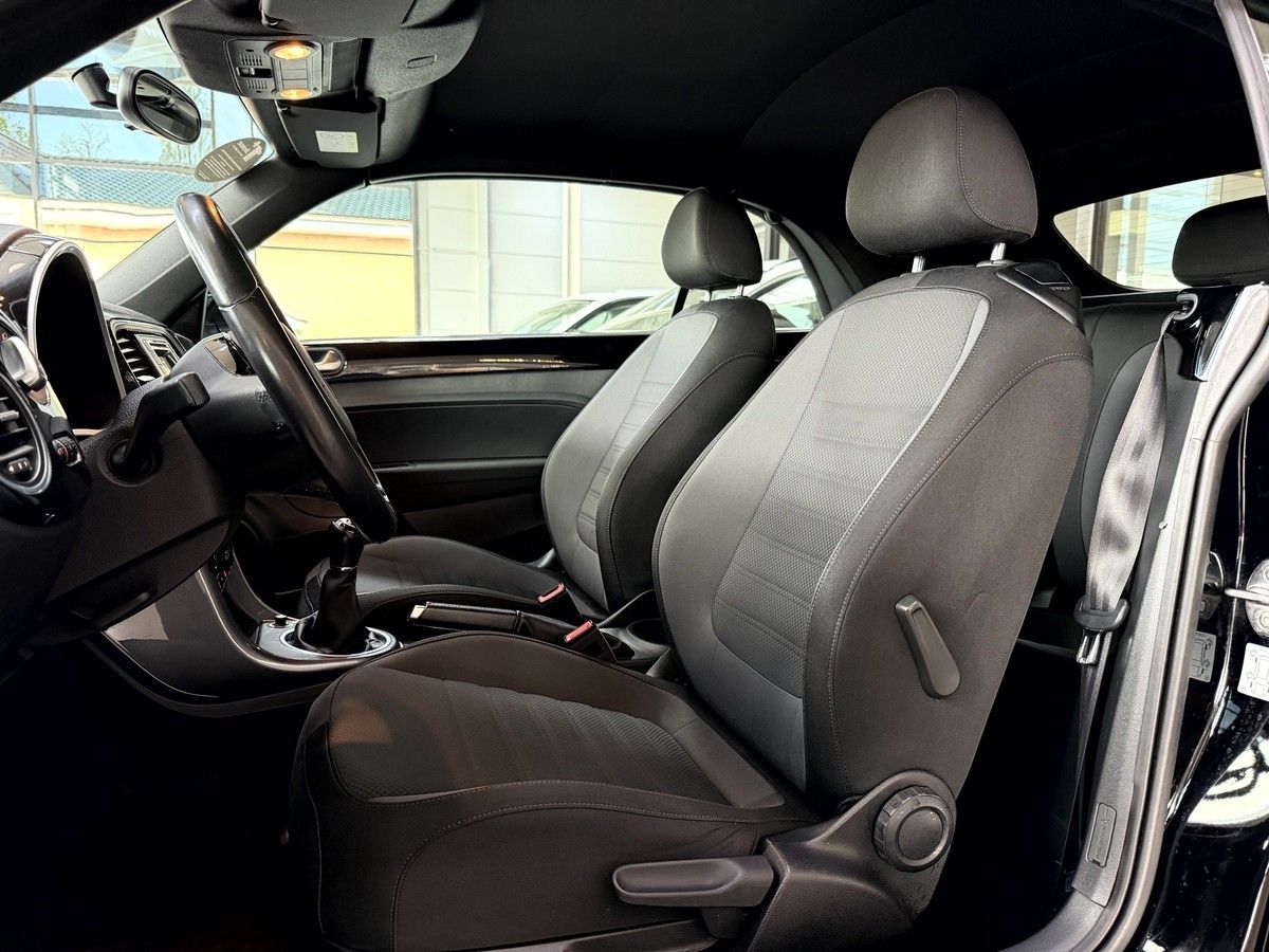 Volkswagen Beetle Cabriolet 1.4 TSI BMT R-Line PDC Klima  foto 10