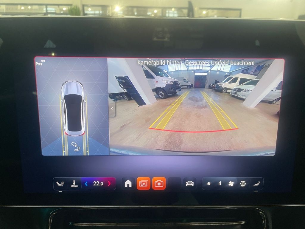 Fahrzeugabbildung Mercedes-Benz CLA 180 ++AMG-LINE+AHK+MULTIBEAM+WINTER-PAKET++