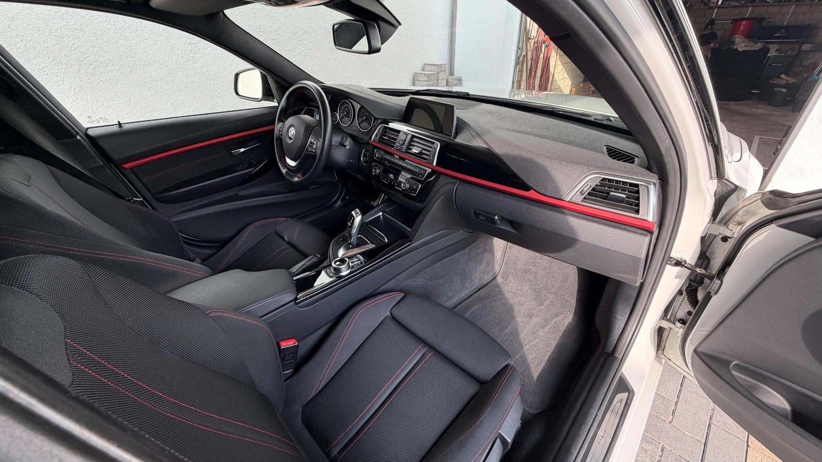 BMW 320i Touring Sport Line Sport Line