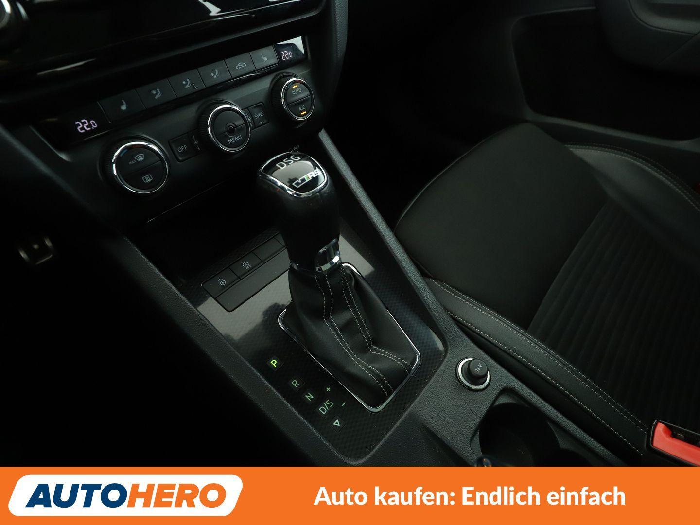 Skoda Octavia 2.0 TSI RS Aut.*NAVI*TEMPO*PANO*BI-XENON
